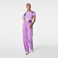Alternative view of Figs Salta Seamless Shortsleeve Underscrub - Medical Scrub Pants, Healthcare Uniform