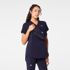 Alternative view of Figs The Shift Belt Bag - Medical Apparel, Healthcare Workwear